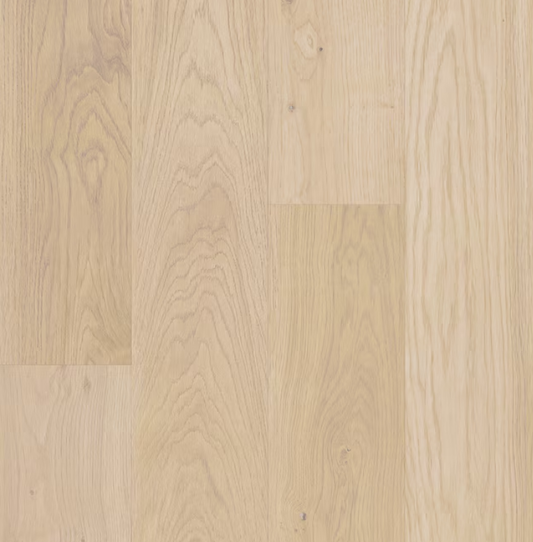 Light - colored oak - patterned flooring 